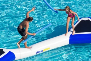Aquaglide Foxtrot 20, pool obstacle