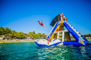 Blast Bag. Aquaglide Blast Bag. water fim