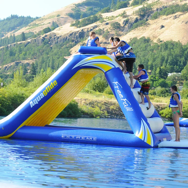 Aquaglide Freefall Extreme, water slide