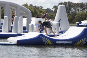 Aquaglide Parkway 20 WATER TOYS CANADA