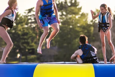 Rave Aqua Jump